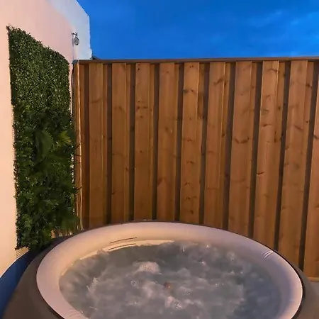 Alvarenga House * Maia (Sao Miguel)