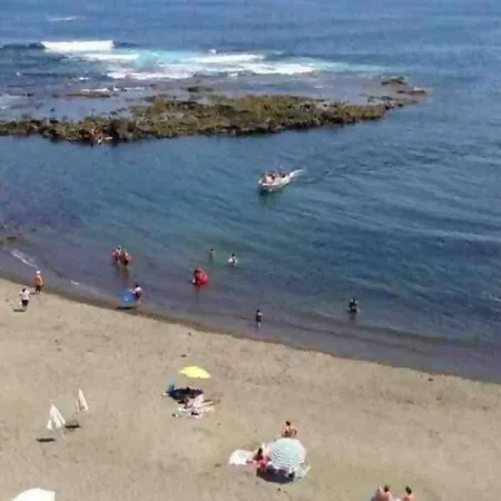 Dom wakacyjny Alvarenga House