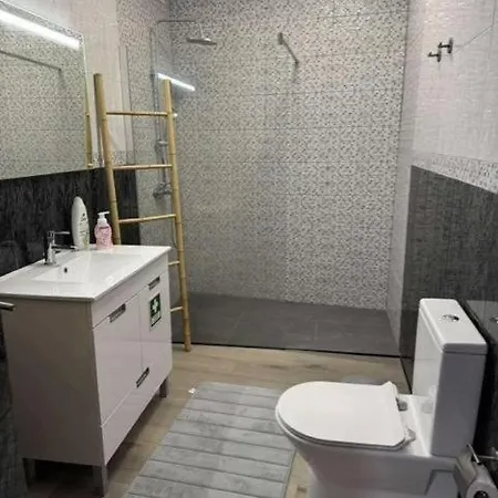 Дом отдыха Alvarenga House Maia (Sao Miguel)