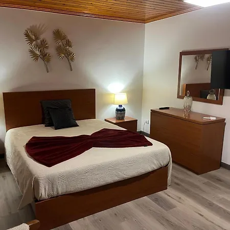 Alvarenga House Holiday home