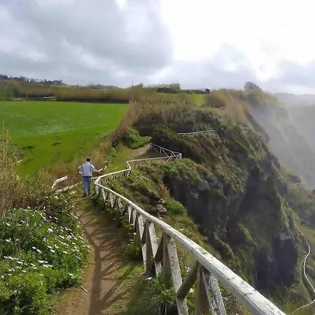 بيت للعطل Alvarenga House Maia (Sao Miguel)